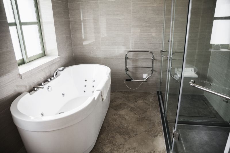 Spacious Bathtub Area